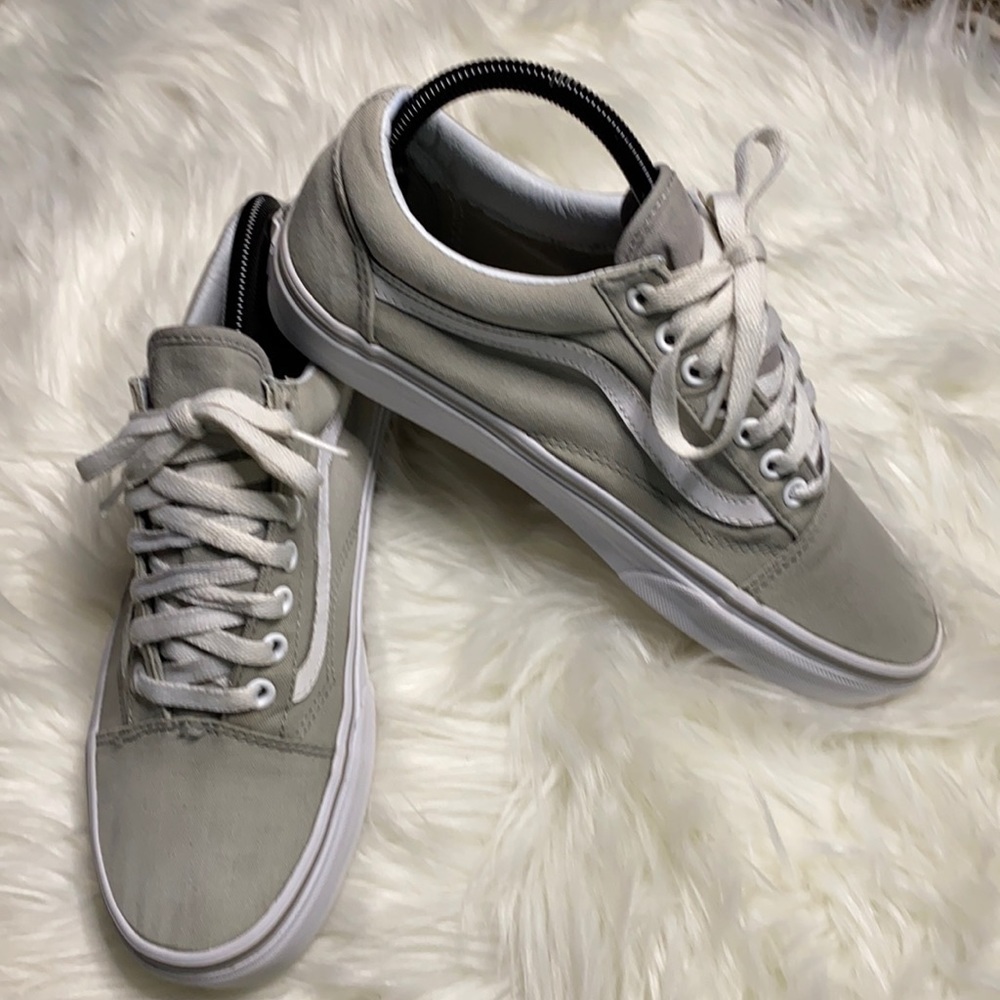 Vans old skool light gray canvas skate shoe